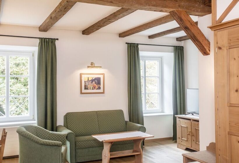 اتاق لوکس, Tiefenbrunner