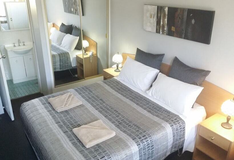 标准间, White Manor Motel