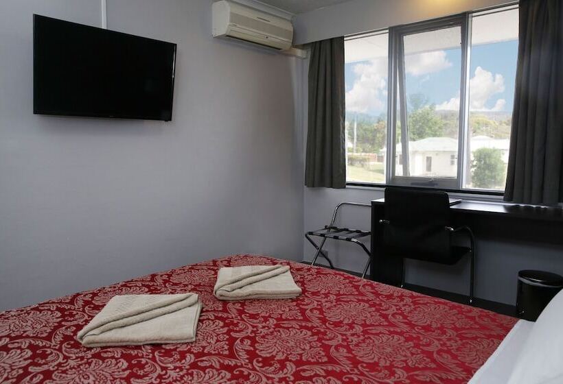 اتاق استاندارد, White Manor Motel
