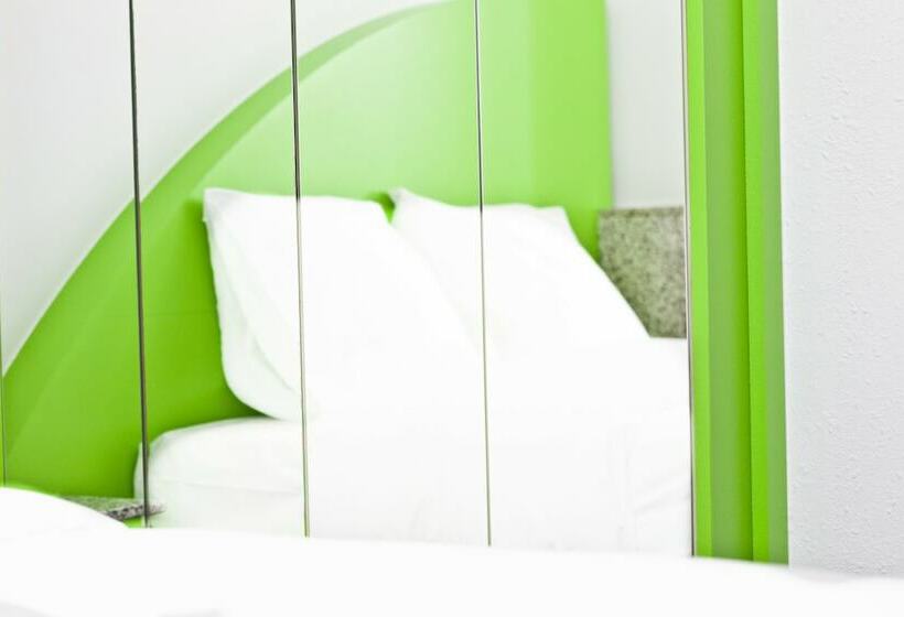 Habitación Estàndard Individual, Siru Brussels