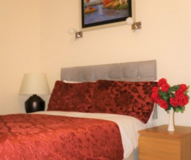 Номер Стандарт, Barry House