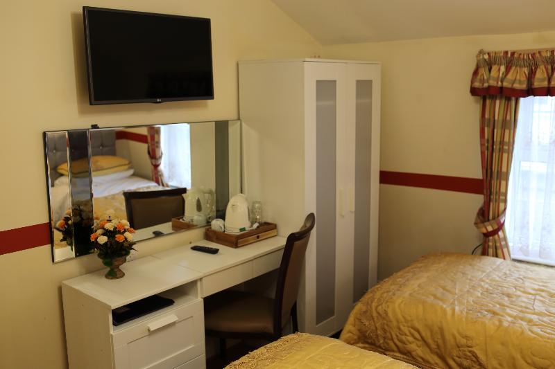 Номер Стандарт Трехместный, Barry House