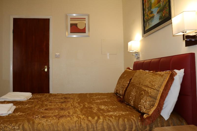 Номер Стандарт, Barry House