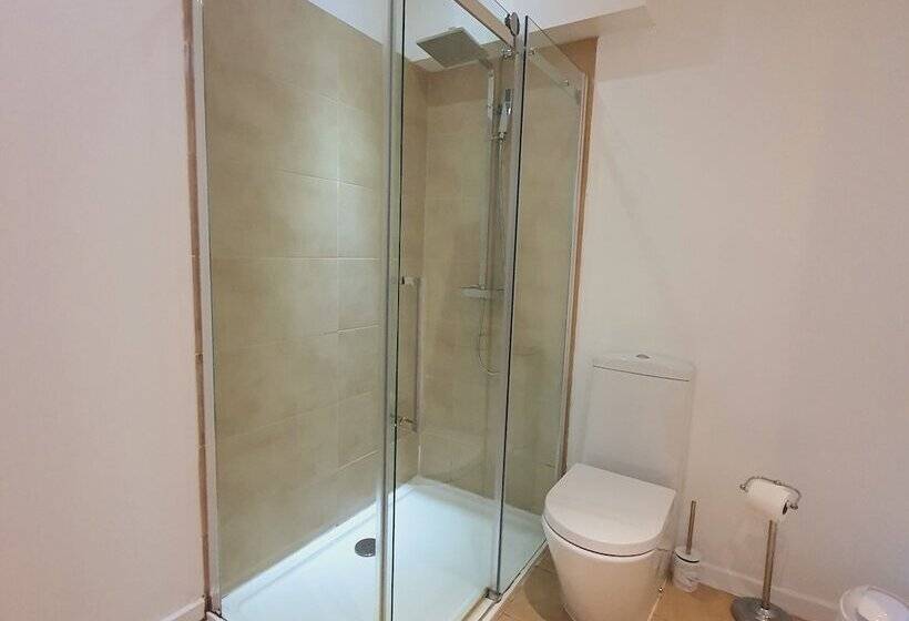 غرفة ديلوكس مطلّة علي البحر, Bayswell Park