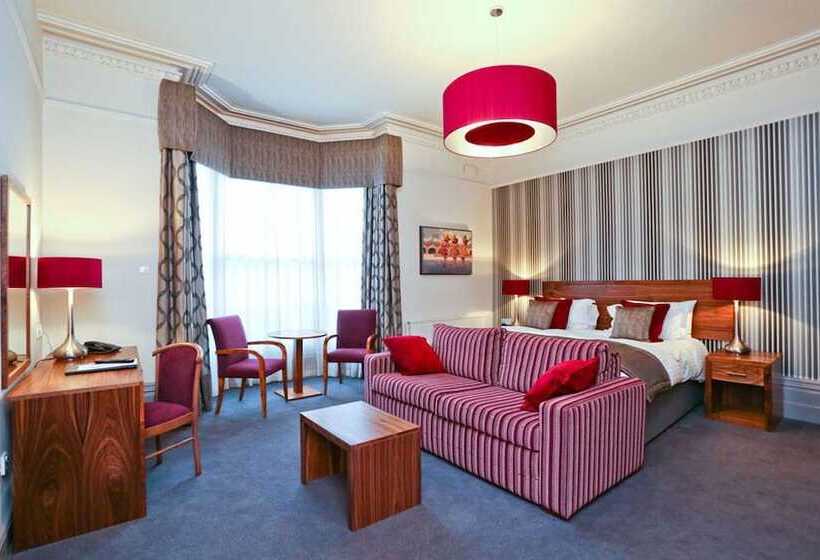 جناح جونيور, Belmont Hotel Leicester