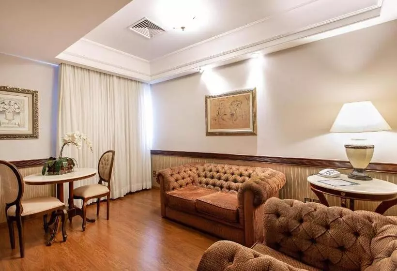 سوئیت کلاسیک, Bourbon Londrina Business