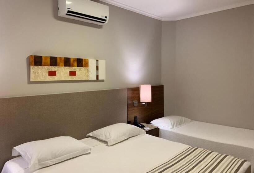 高级三人间, Bourbon Londrina Business