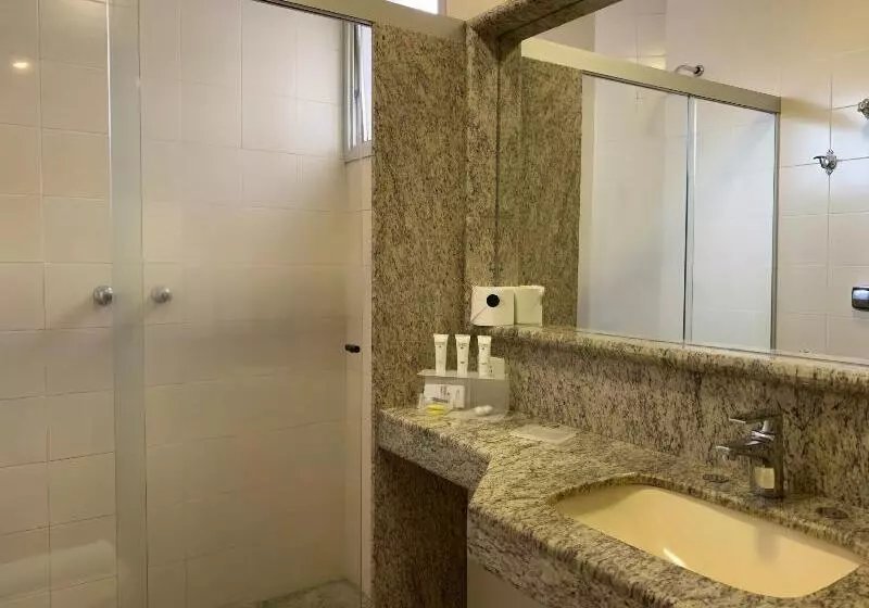 اتاق سوپریور سه تخته, Bourbon Londrina Business