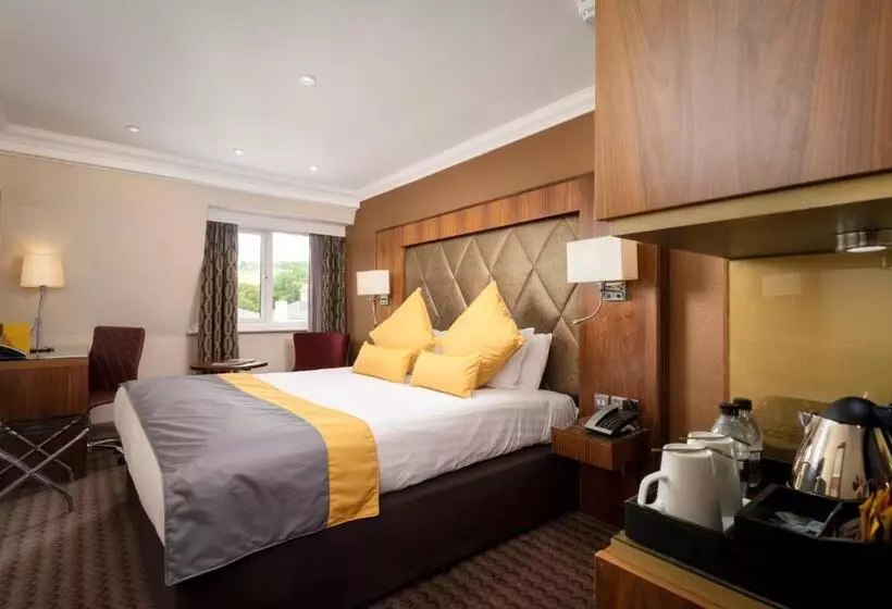Standard Room, Donnington Manor