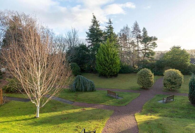 غرفة قياسية فردية, Inverness Lochardil House