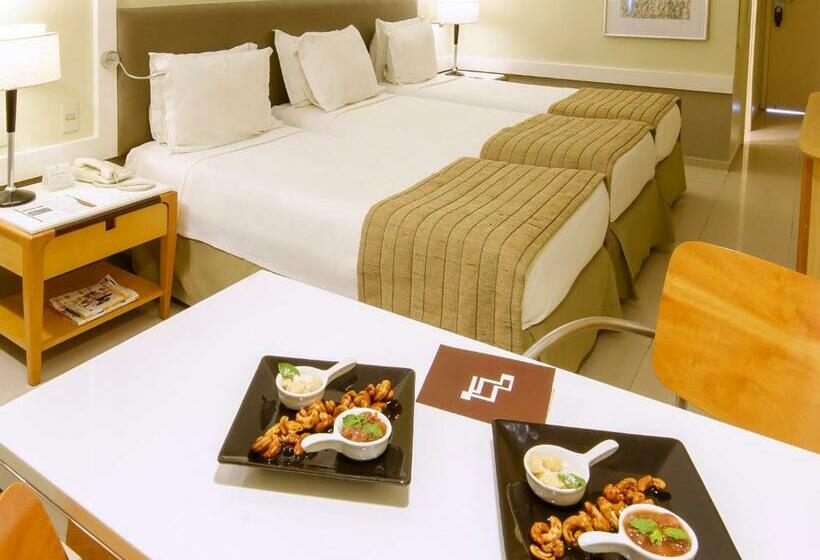 侧面海景标准三人间, Seara Praia