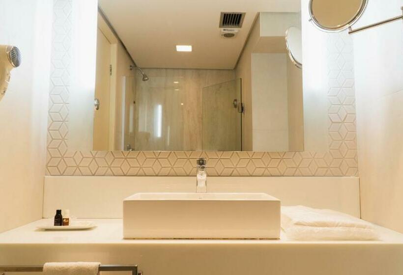 豪华单人间, Seara Praia