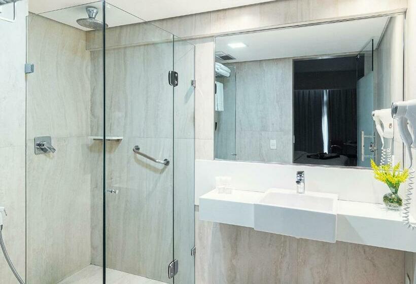 小型套房, Seara Praia