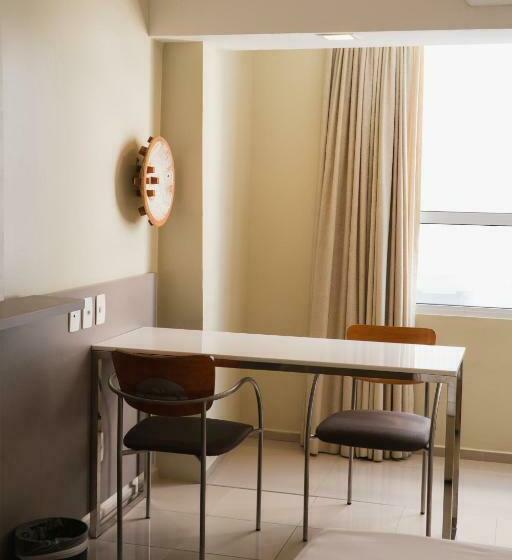 小型套房, Seara Praia