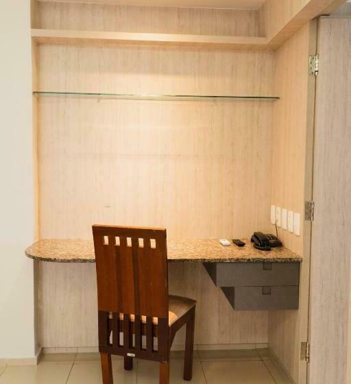 小型套房, Seara Praia