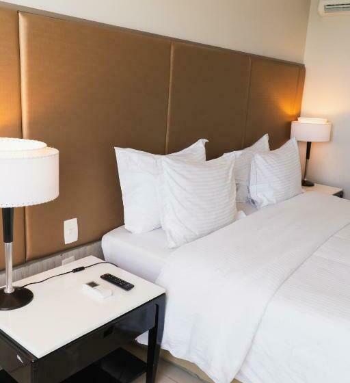 小型套房, Seara Praia