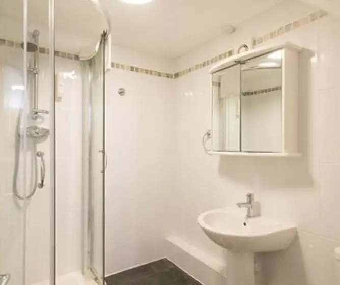 2 Bedroom Apartment Side Sea View, Tregenna Castle Resort