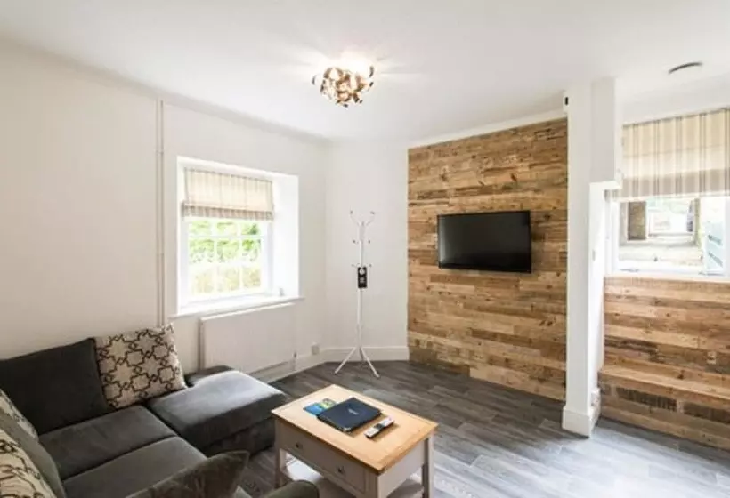 2 Bedroom Interior Apartment, Tregenna Castle Resort
