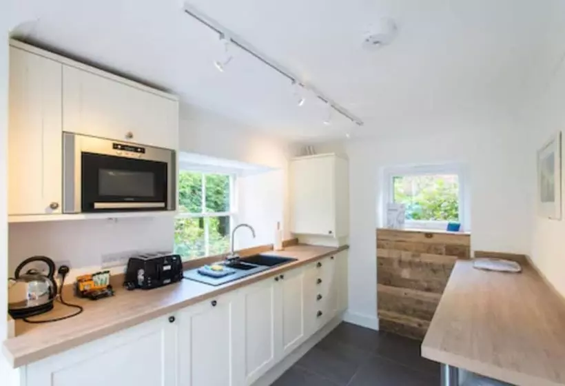 2 Bedroom Interior Apartment, Tregenna Castle Resort