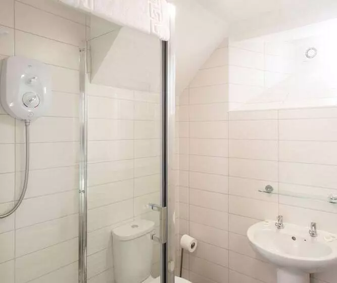 2 Bedroom Apartment Garden View, Tregenna Castle Resort
