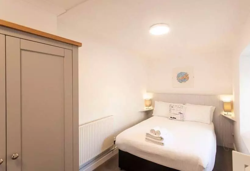 2 Bedroom Apartment Garden View, Tregenna Castle Resort