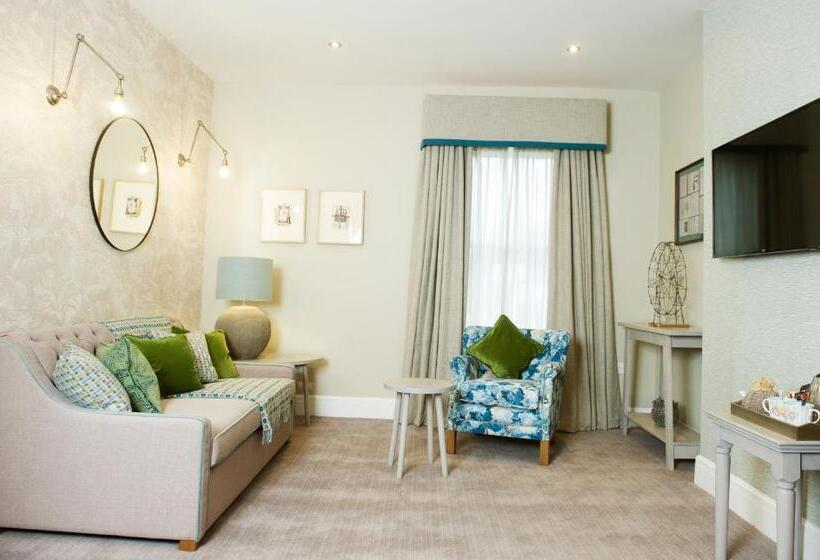 주니어 스위트, Crown Hotel Wetheral