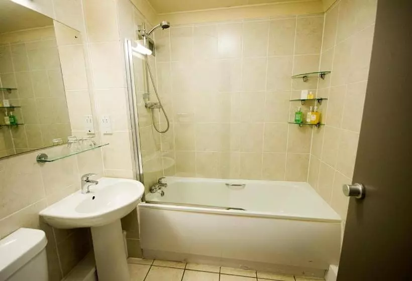 اتاق سوپریور, Crown Hotel Wetheral
