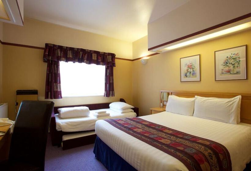 Семейный Номер, Derby Station Hotel, Sure Hotel Collection By Best Western