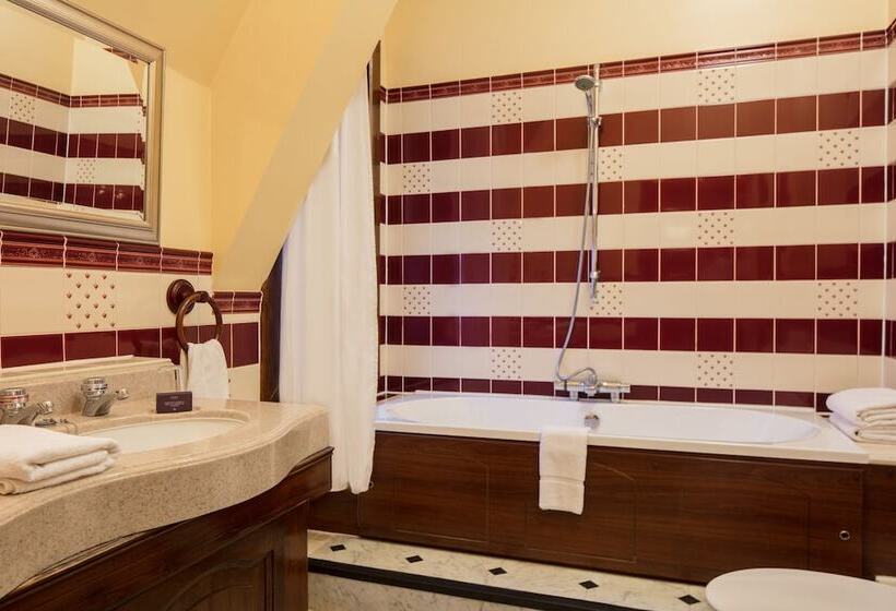 Номер Стандарт, Dunston Hall Hotel, Spa & Golf Resort