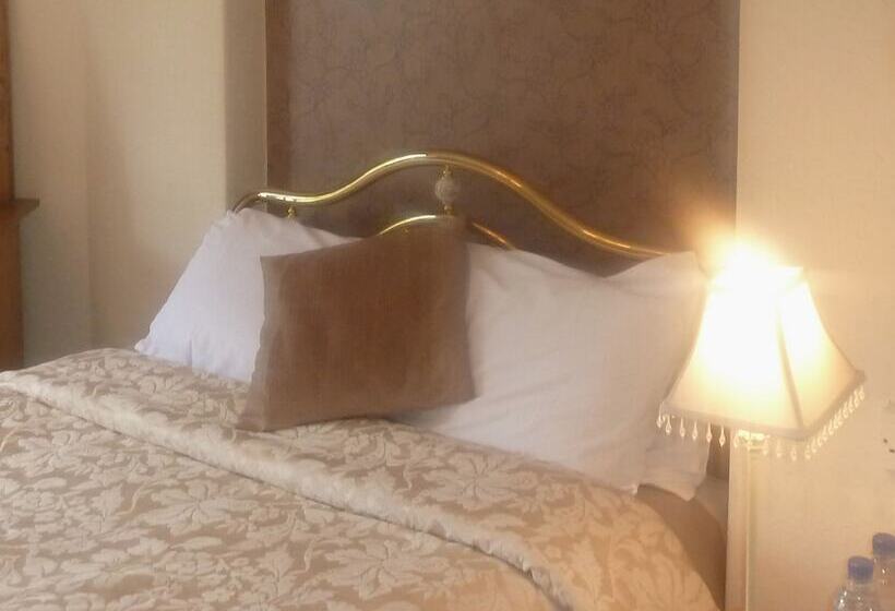 Номер Стандарт, Georgian House