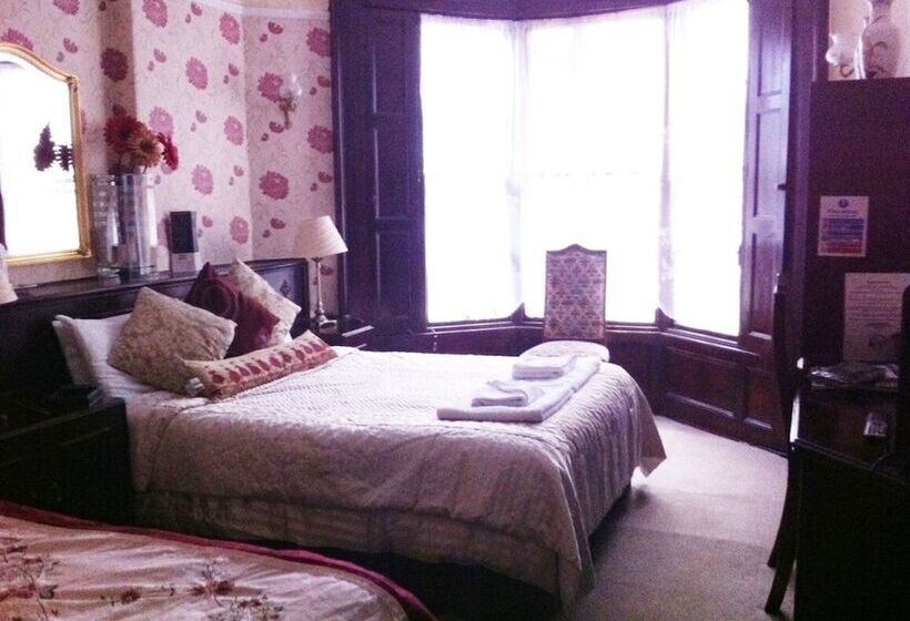 Семейный Номер, Georgian House