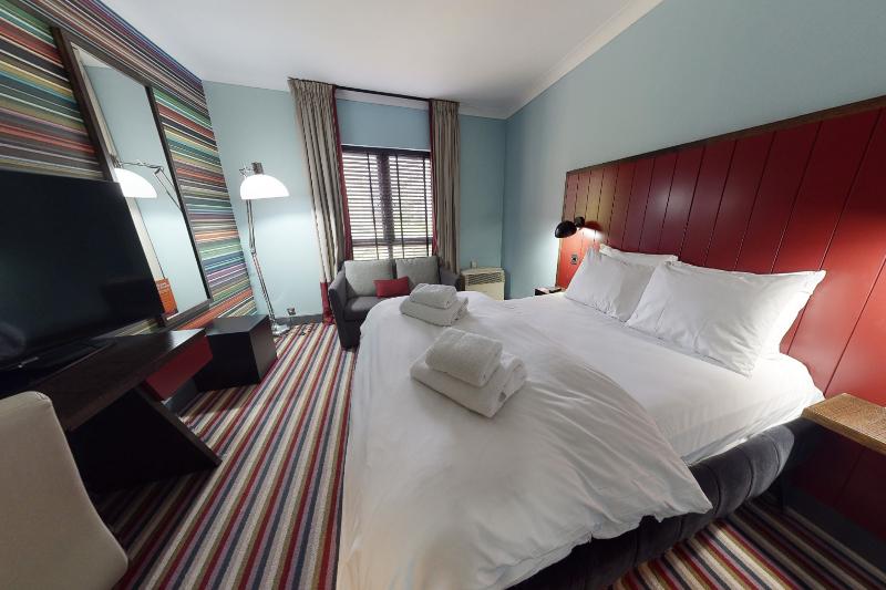스탠다드 룸, Village Hotel Swindon
