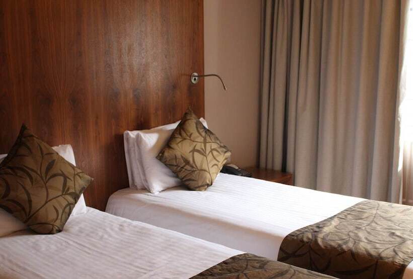 Номер Стандарт, Aubrey Park