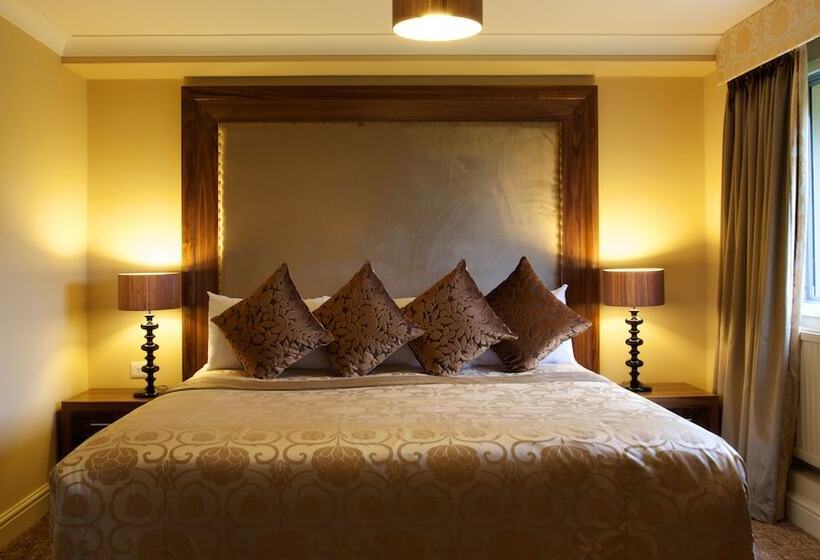 Люкс, Aubrey Park