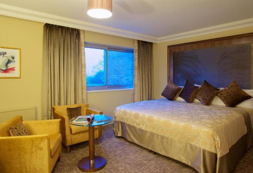 Люкс, Aubrey Park