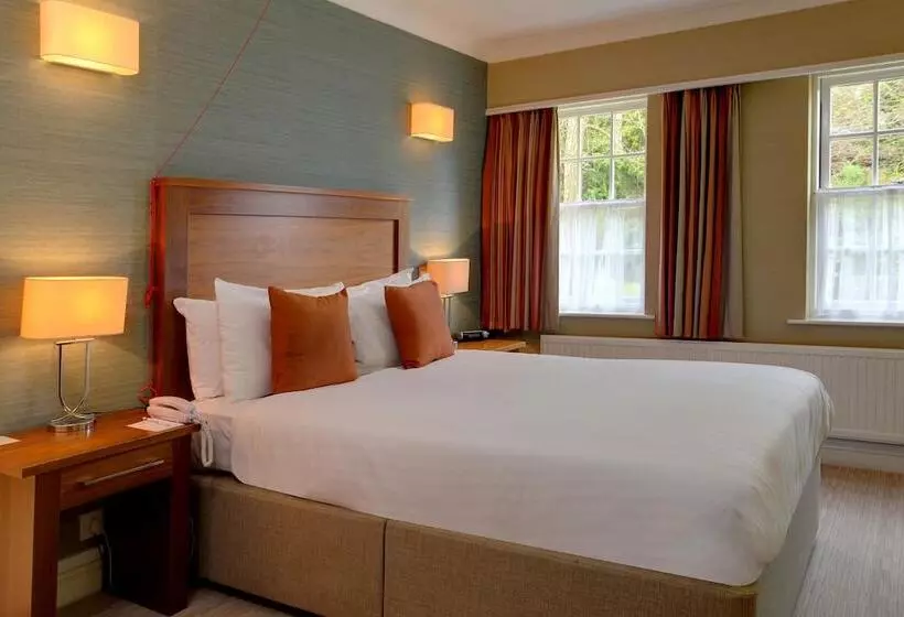 １ベッドルームハウス, Best Western Moore Place