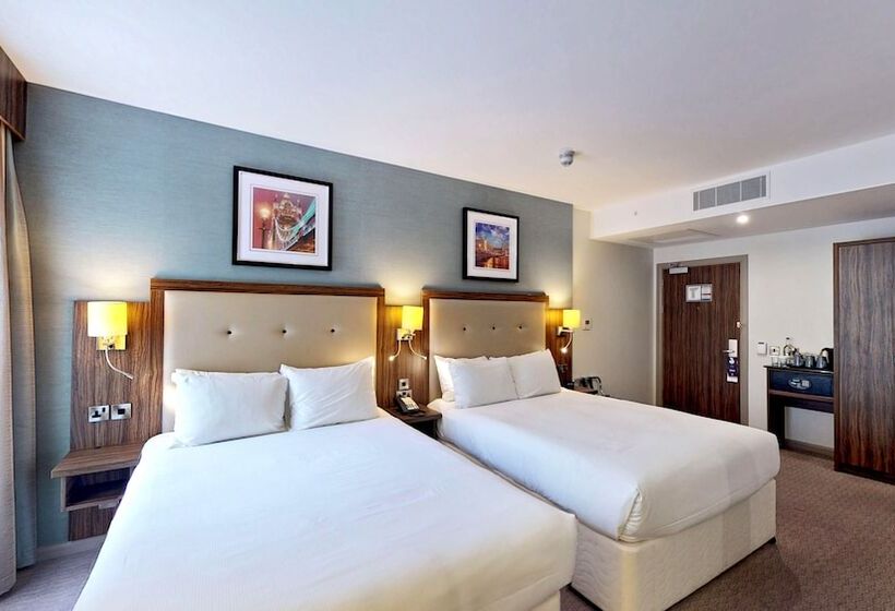 Номер Стандарт, Doubletree By Hilton London Angel Kings Cross