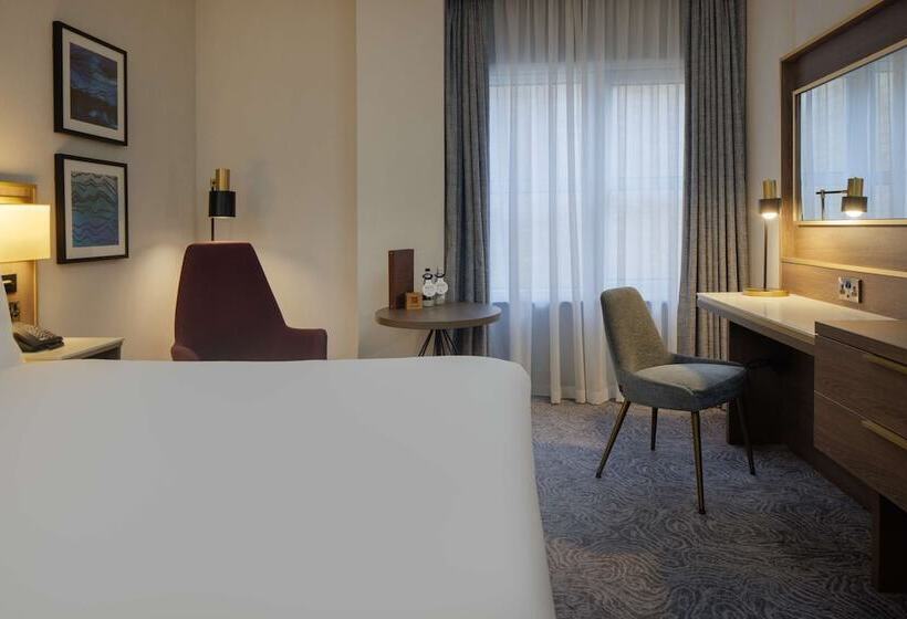 Номер Deluxe, Doubletree By Hilton London Angel Kings Cross