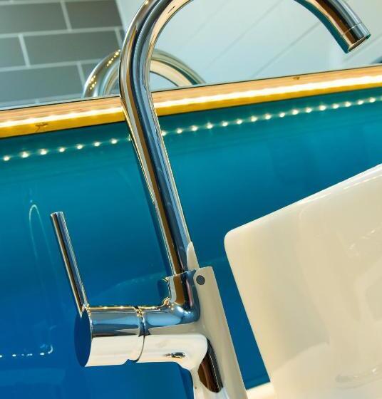 Номер Стандарт, Holiday Inn Express Burton On Trent, An Ihg