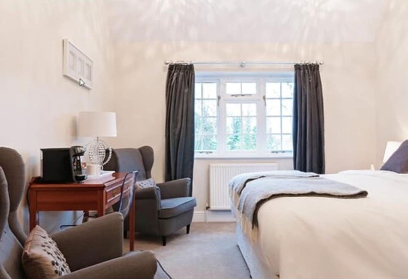 غرفة سوبيريور, Hurtwood