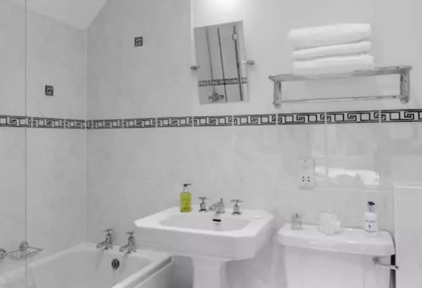 Deluxe-huone, Hurtwood