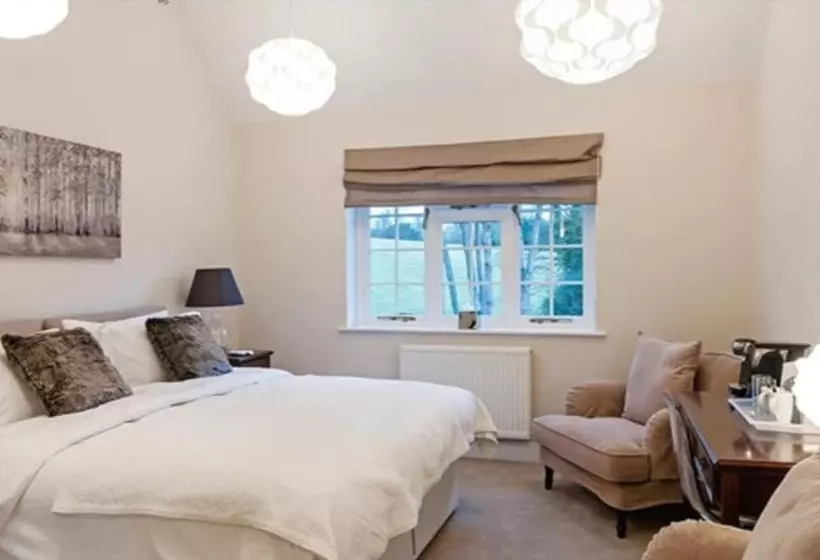Deluxe-huone, Hurtwood