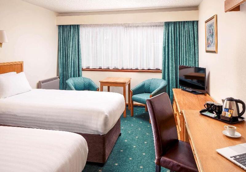 Семейный Номер Классика, Mercure Livingston