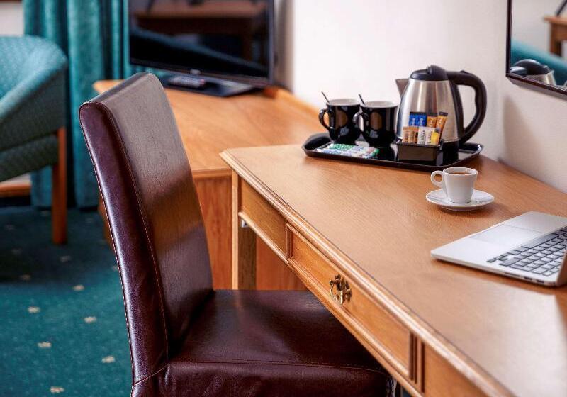 חדר קלאסי, Mercure Livingston