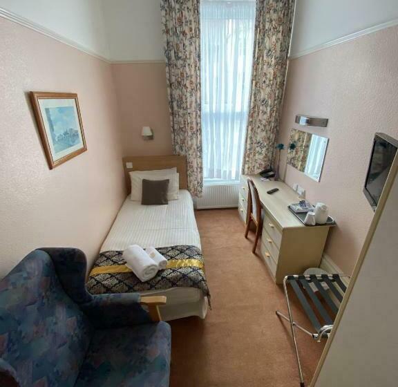 غرفة قياسية فردية, New Wilmington