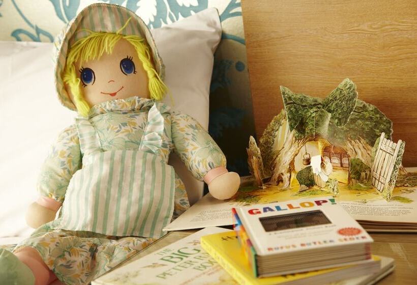 Семейный Номер, Norfolk Royale