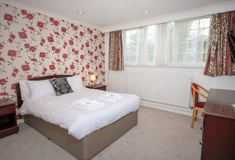 غرفة قياسية, Northop Hall