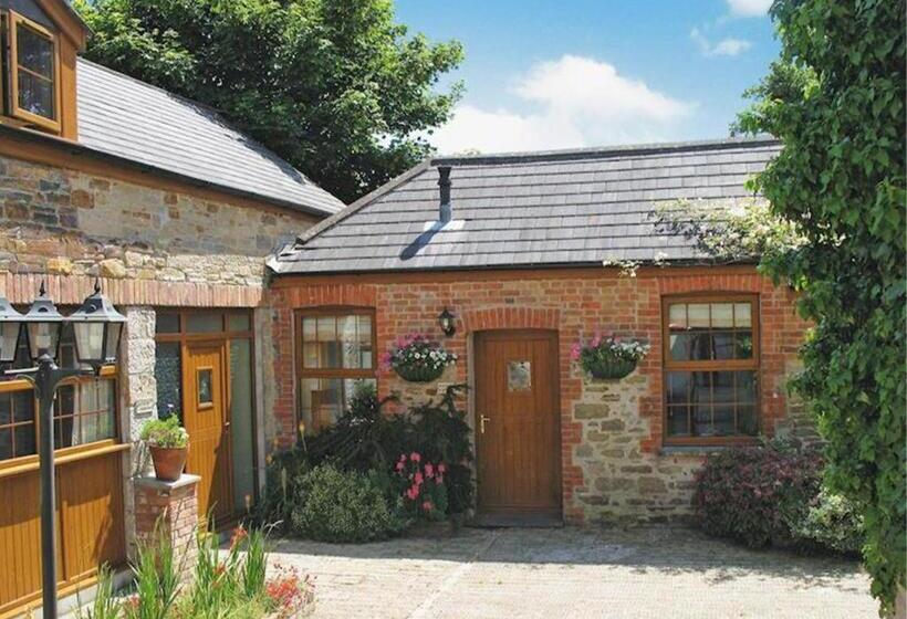 בית, חדר שינה 1, Penmorvah Manor