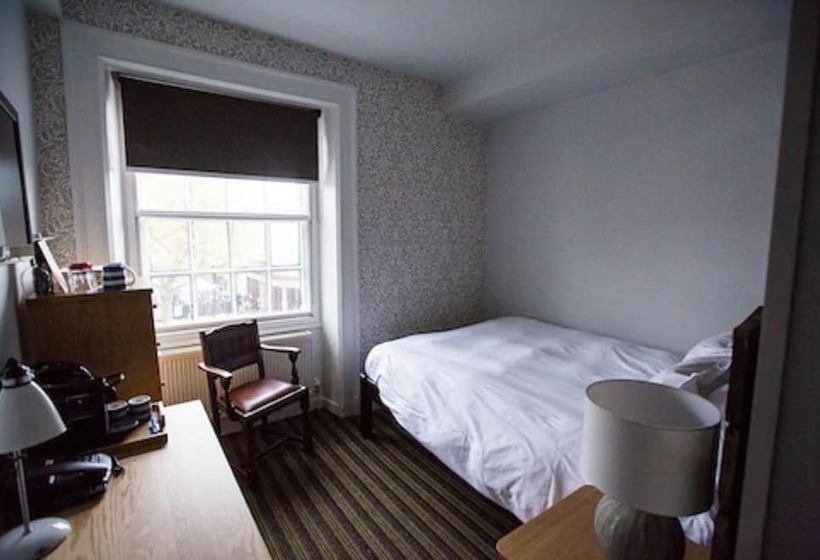 スタンダードシングルルーム, The Blue Boar