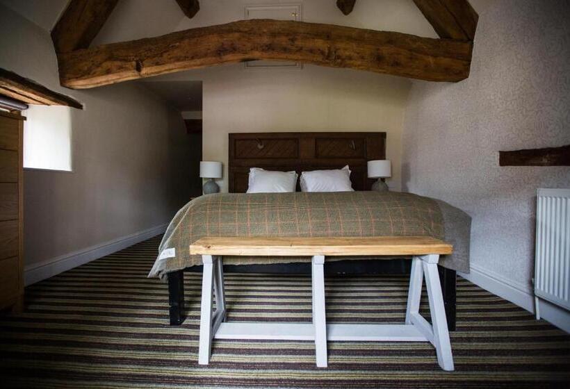 デラックスルーム, The Blue Boar